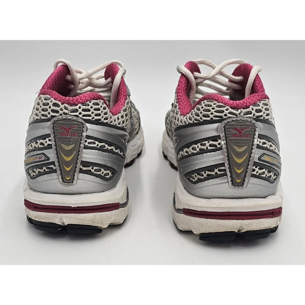 Mizuno wave rider